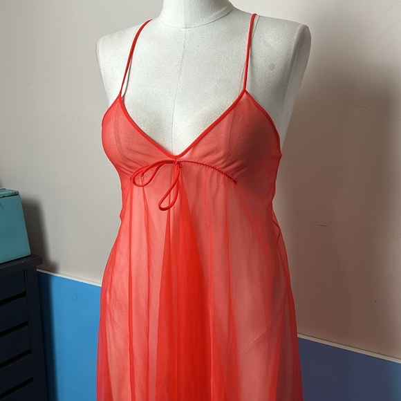 Vintage Scarlet Sheer Chemise - Picture 4 of 15